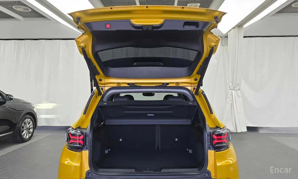 Фото 20 - Jeep Avenger