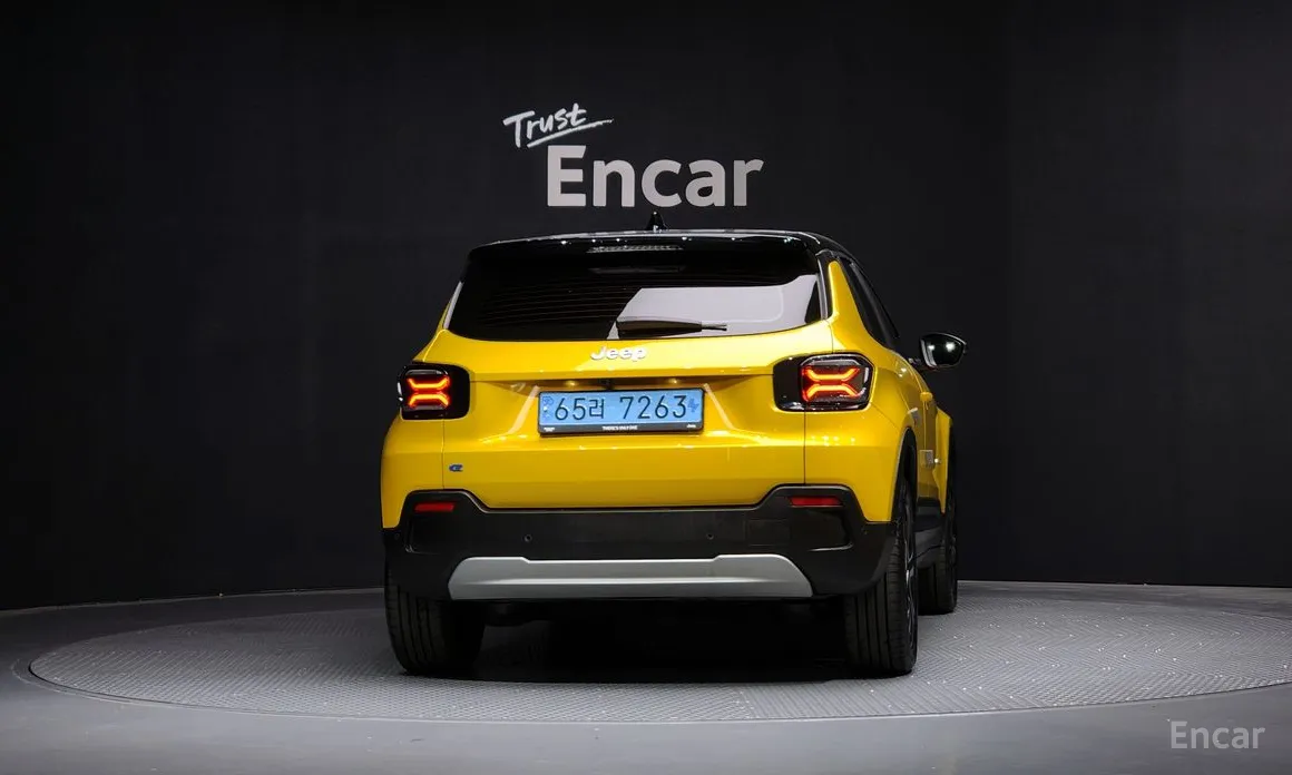 Фото 4 - Jeep Avenger