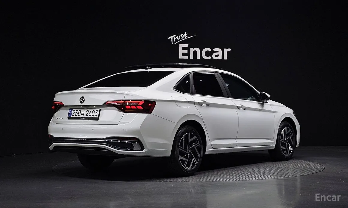 Фото 2 - Volkswagen Jetta