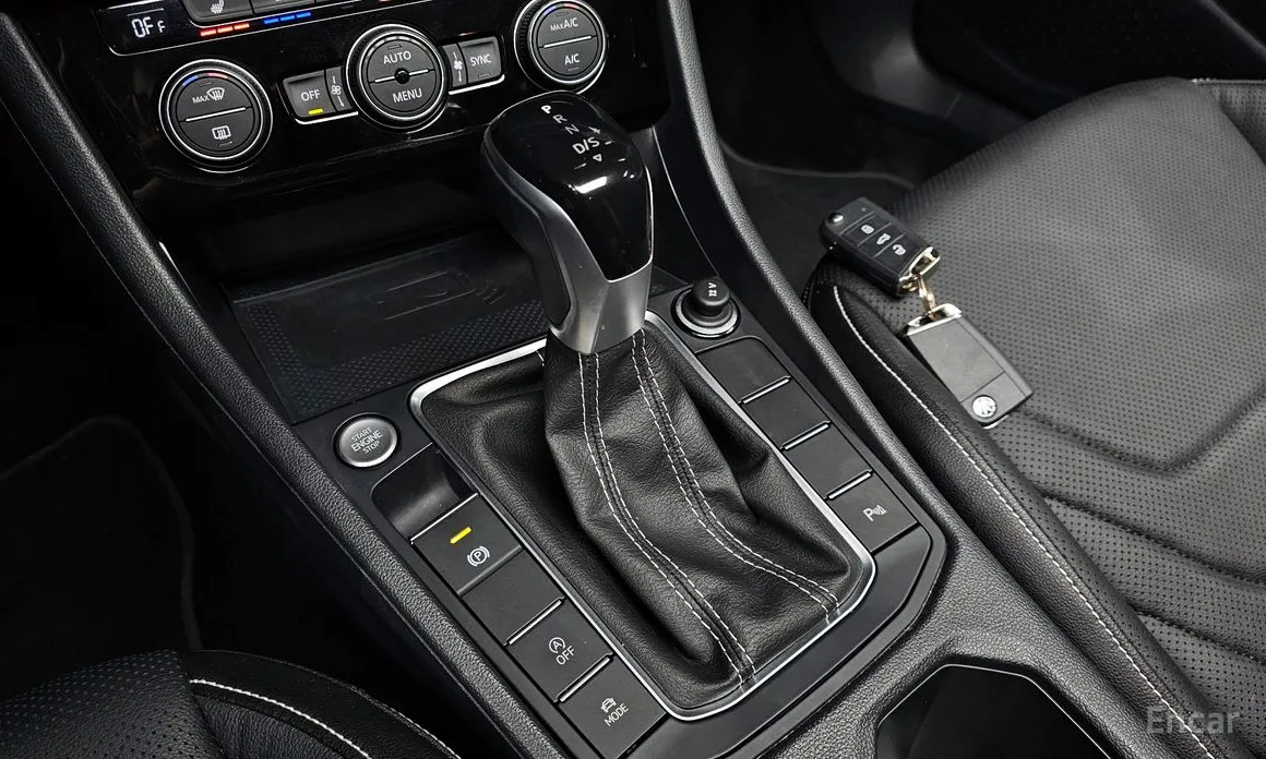 Фото 9 - Volkswagen Jetta