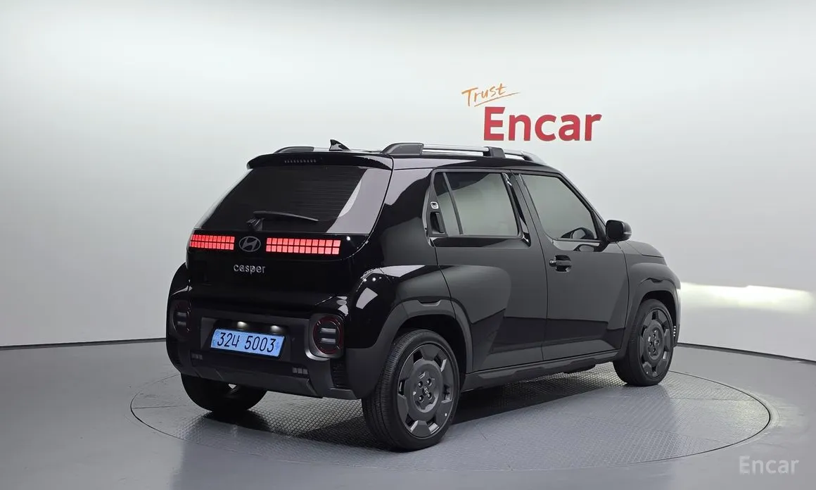 Photo 2 - Hyundai Casper
