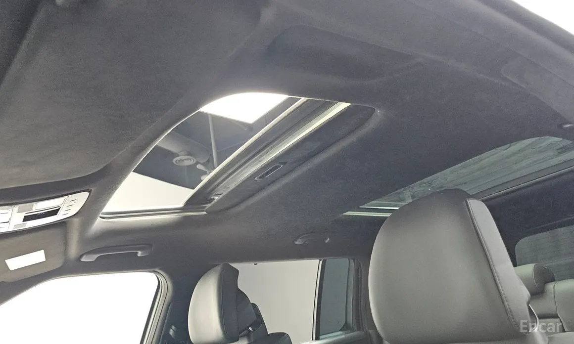 Фото 19 - Hyundai Santa Fe