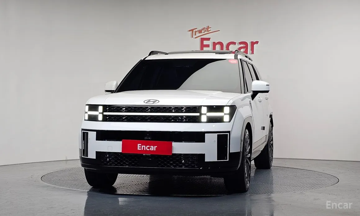 Фото 3 - Hyundai Santa Fe