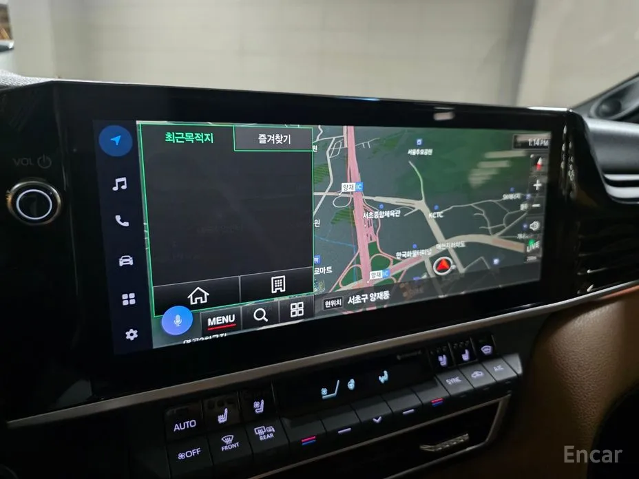 Фото 16 - Toyota Camry