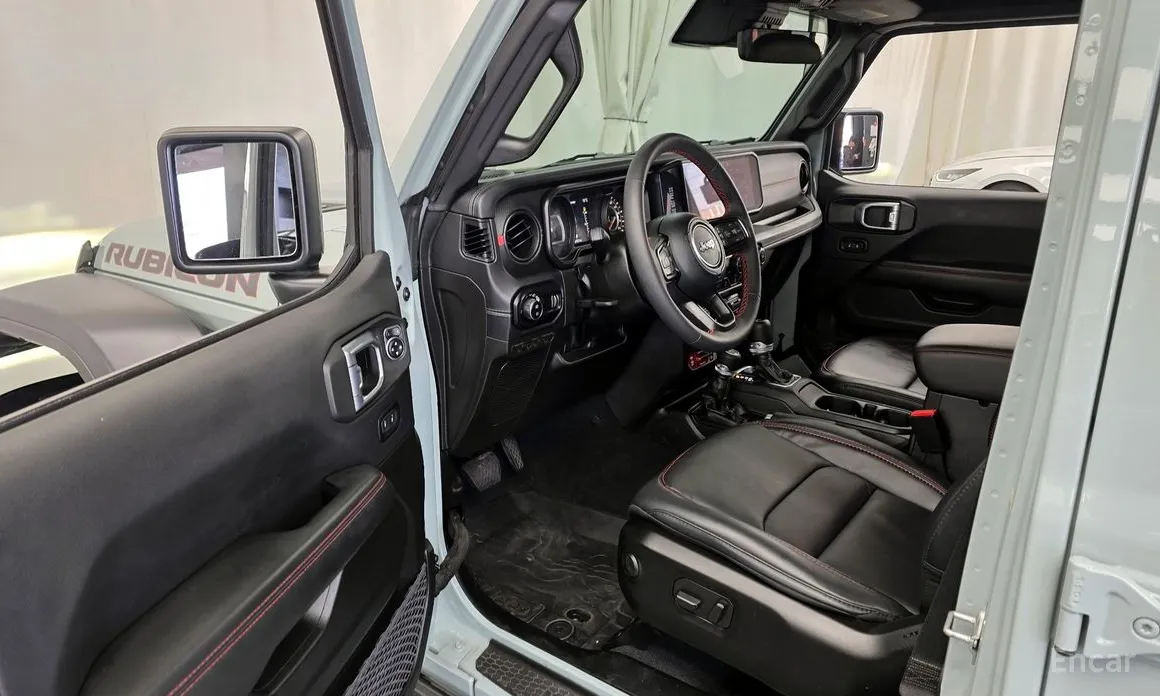 Фото 10 - Jeep Wrangler