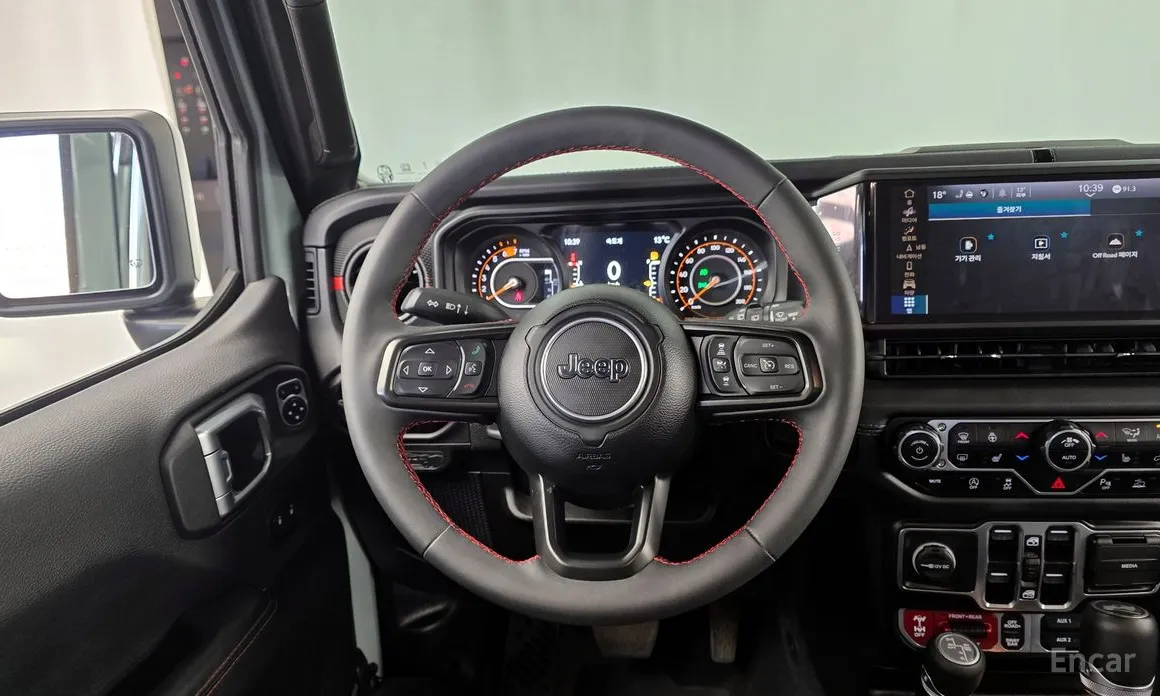 Фото 13 - Jeep Wrangler