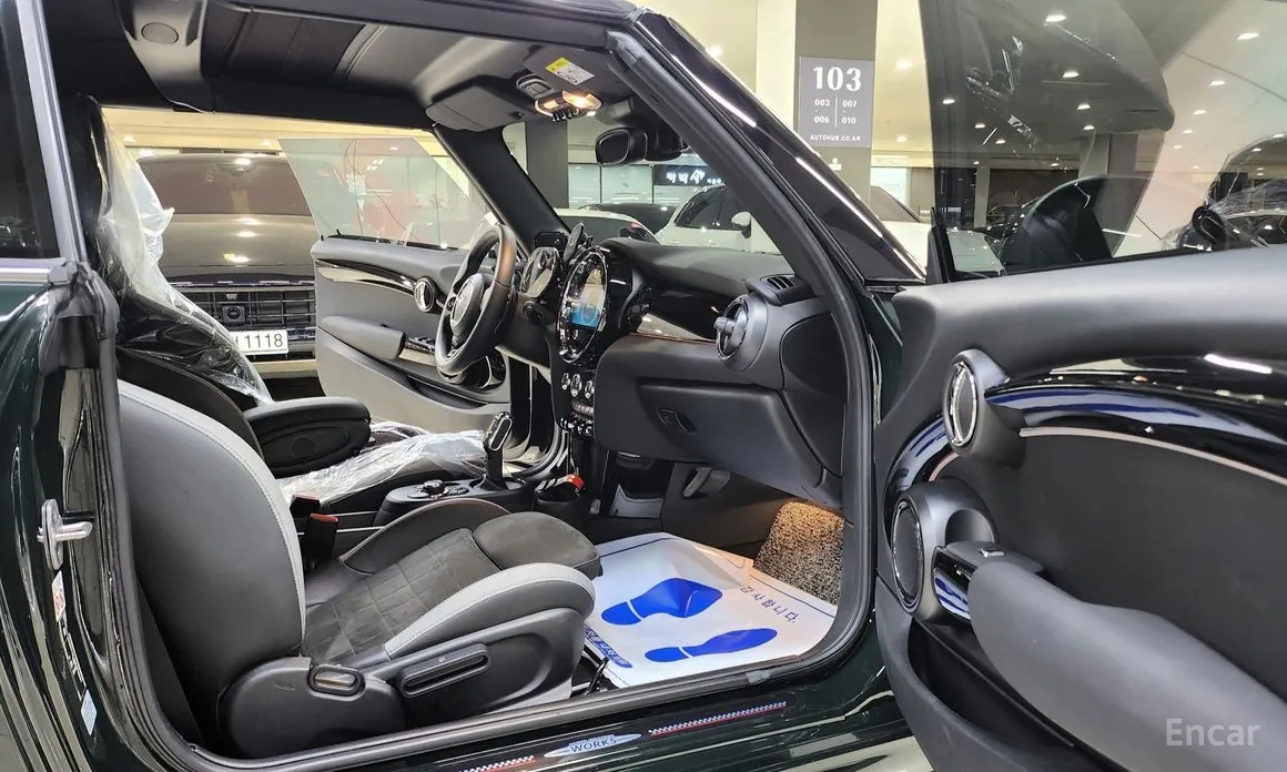 Фото 11 - Mini Cooper Convertible