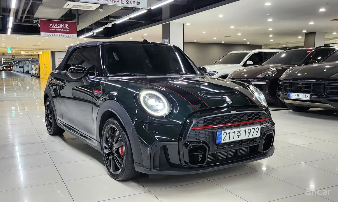 Фото 2 - Mini Cooper Convertible