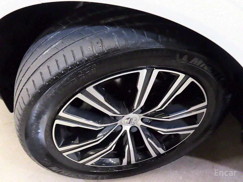 Фото 20 - Volvo XC60