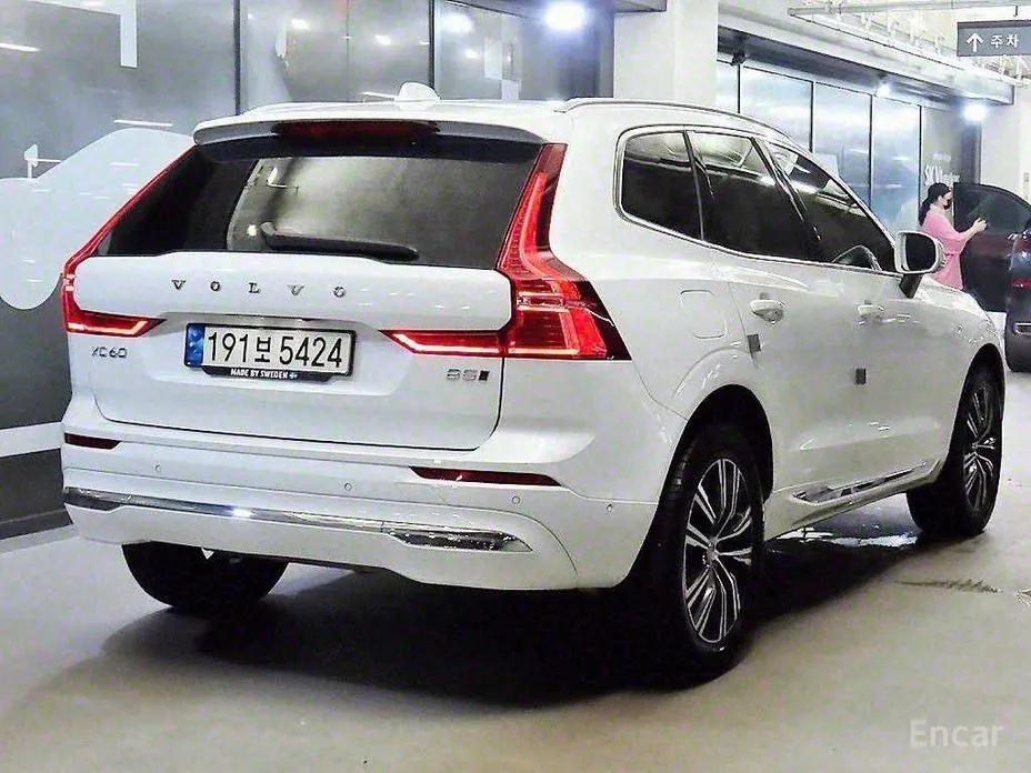 Фото 4 - Volvo XC60