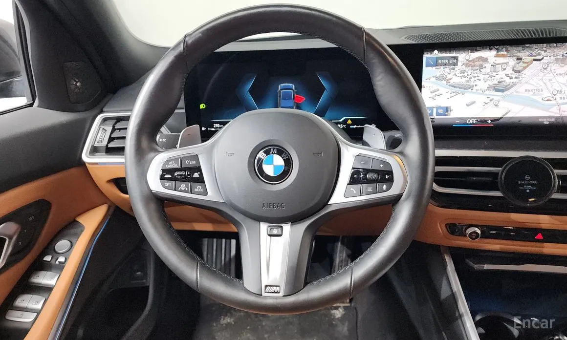 Photo 13 - BMW 3 Series