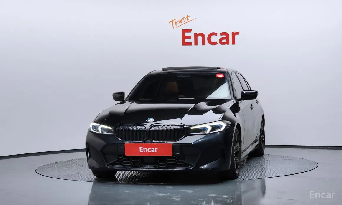 Photo 3 - BMW 3 Series