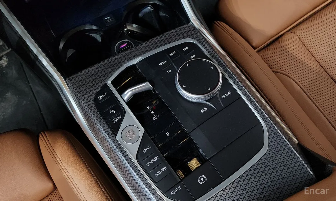 Photo 9 - BMW 3 Series