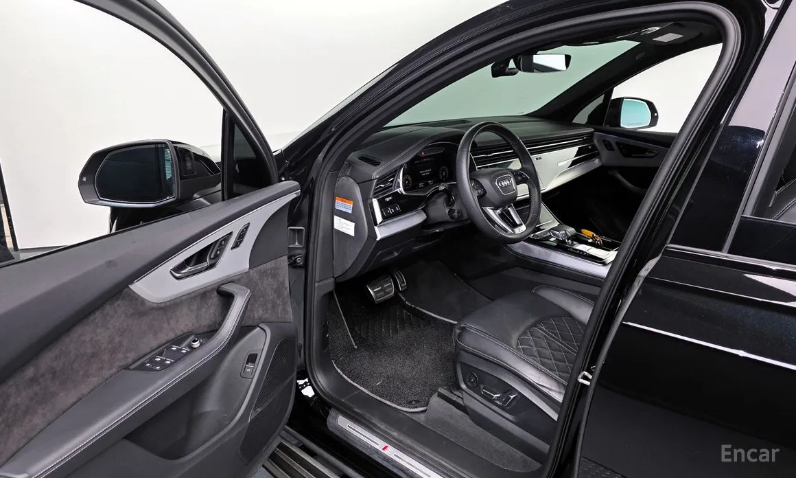 Фото 10 - Audi Q7