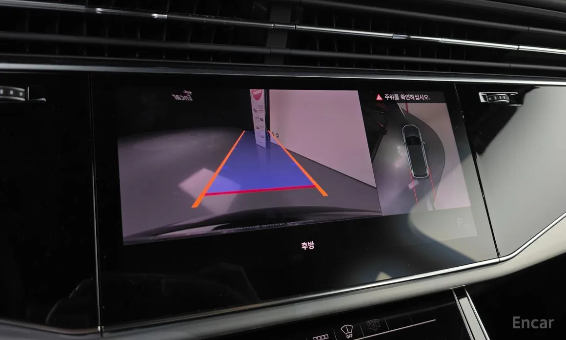 Фото 14 - Audi Q7