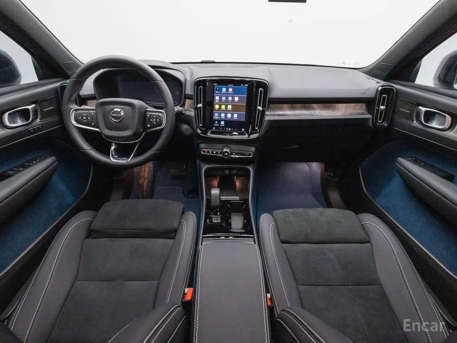 Фото 7 - Volvo XC40