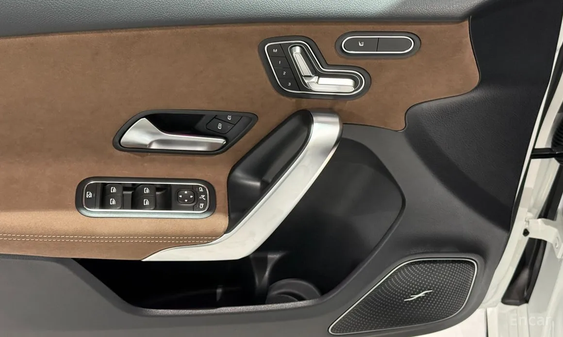 Фото 16 - Mercedes-Benz A-Class