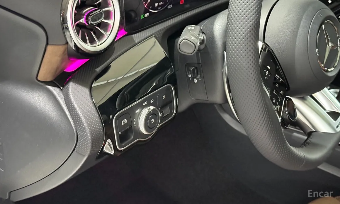 Фото 17 - Mercedes-Benz A-Class