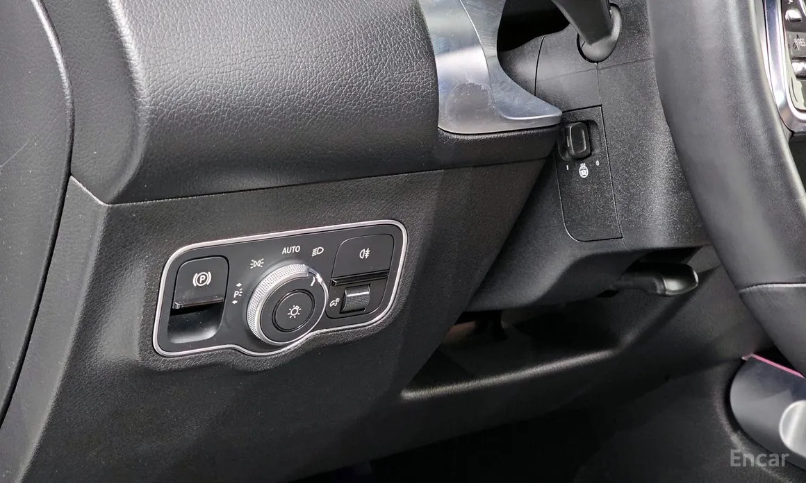 Фото 14 - Mercedes-Benz EQB