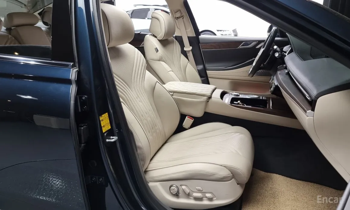 Фото 10 - Genesis G80