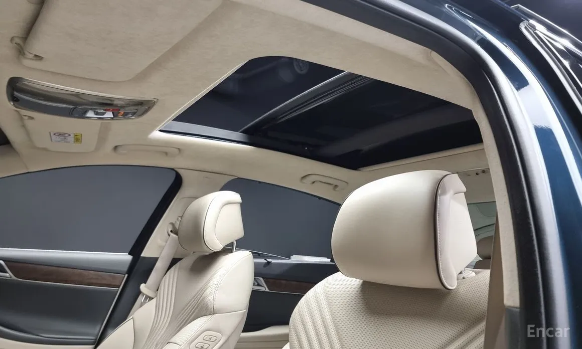 Фото 15 - Genesis G80