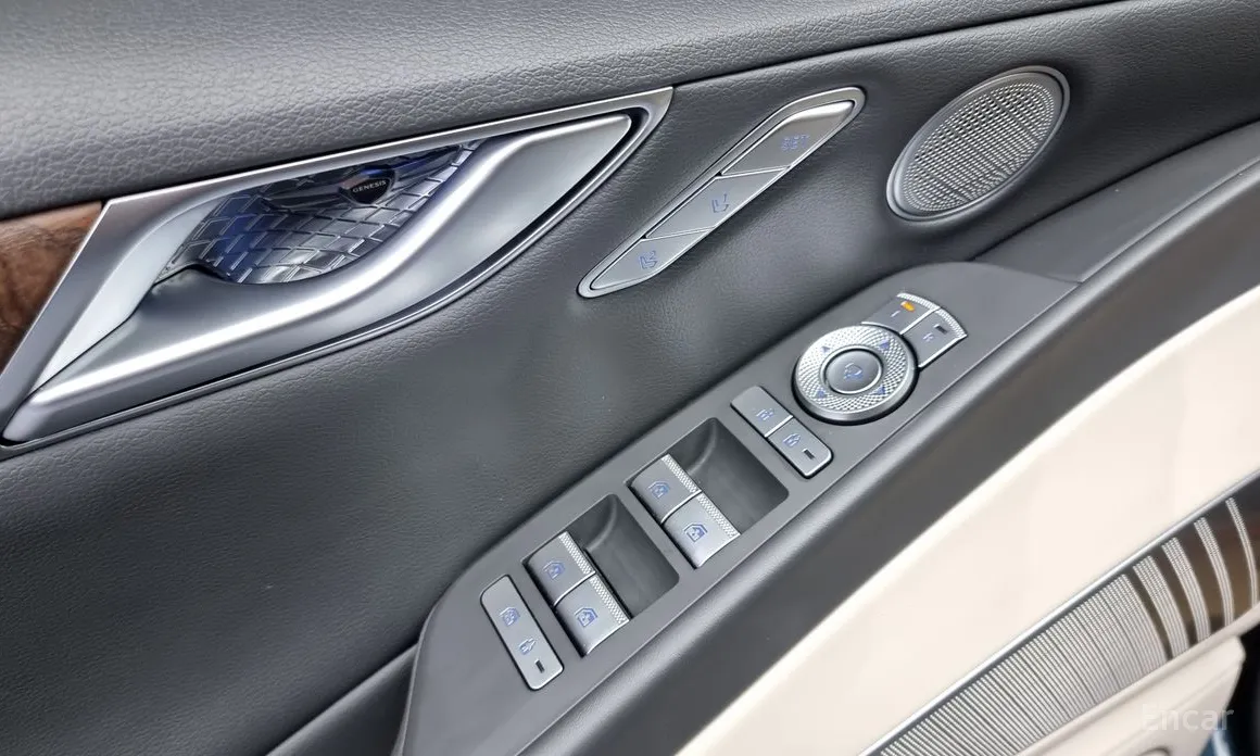 Фото 18 - Genesis G80