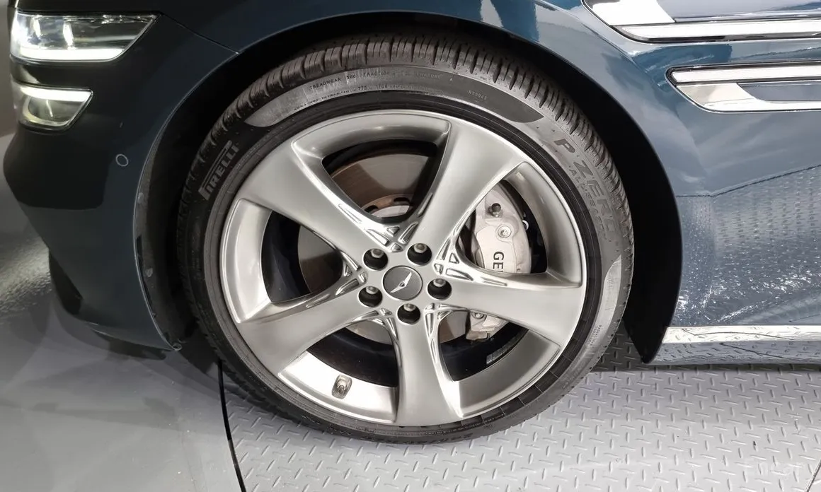 Фото 5 - Genesis G80