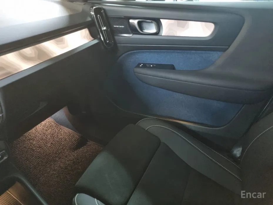 Фото 10 - Volvo C40