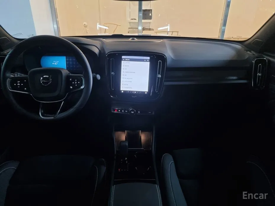 Фото 7 - Volvo C40