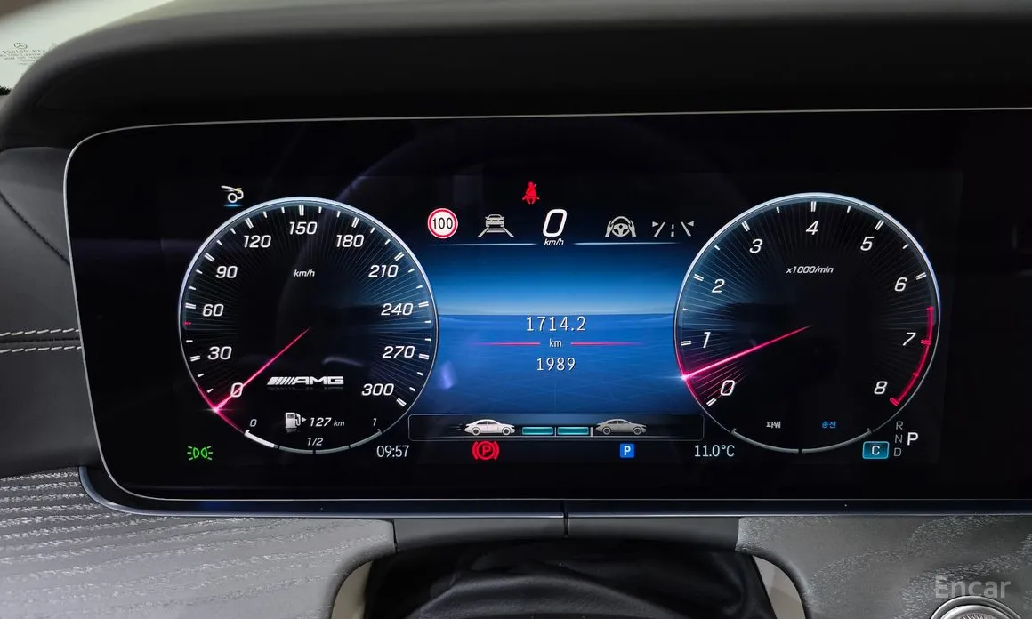 Фото 8 - Mercedes-Benz AMG GT