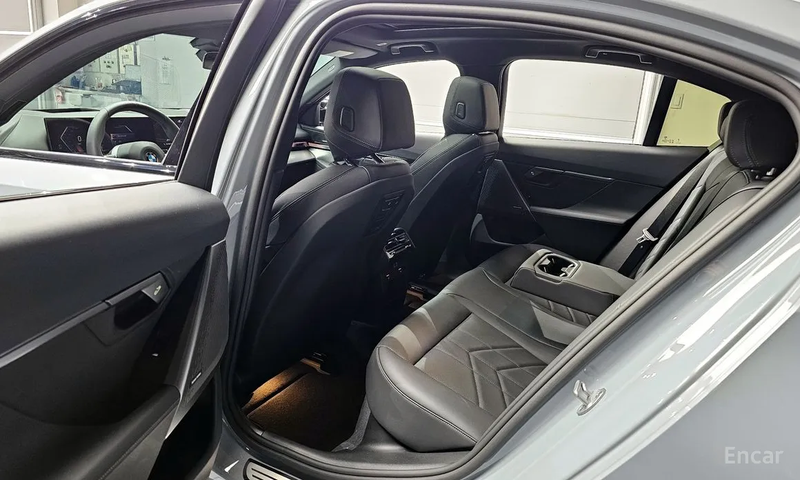 Фото 11 - BMW 5 Series