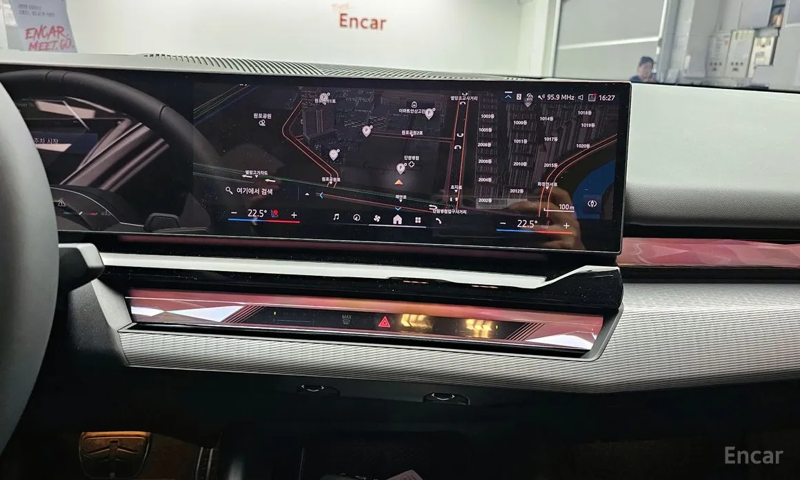 Фото 16 - BMW 5 Series