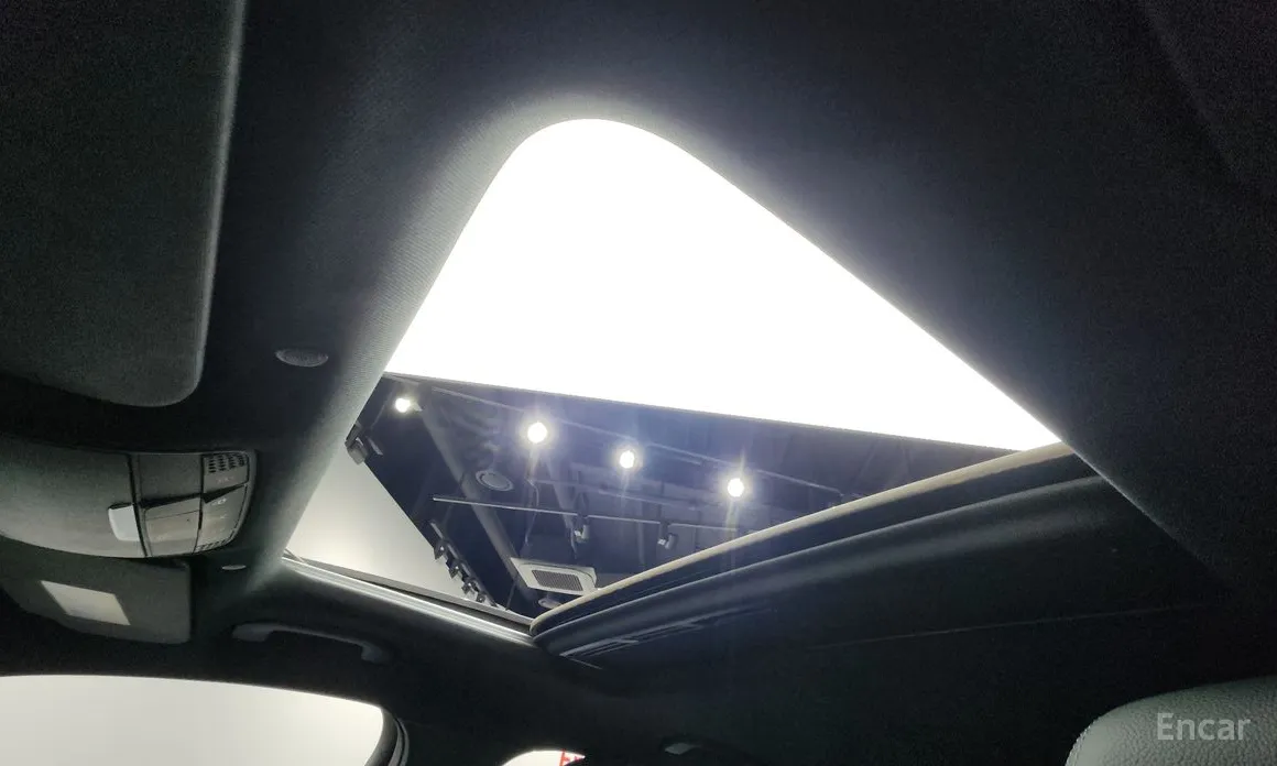 Фото 18 - Mercedes-Benz EQC