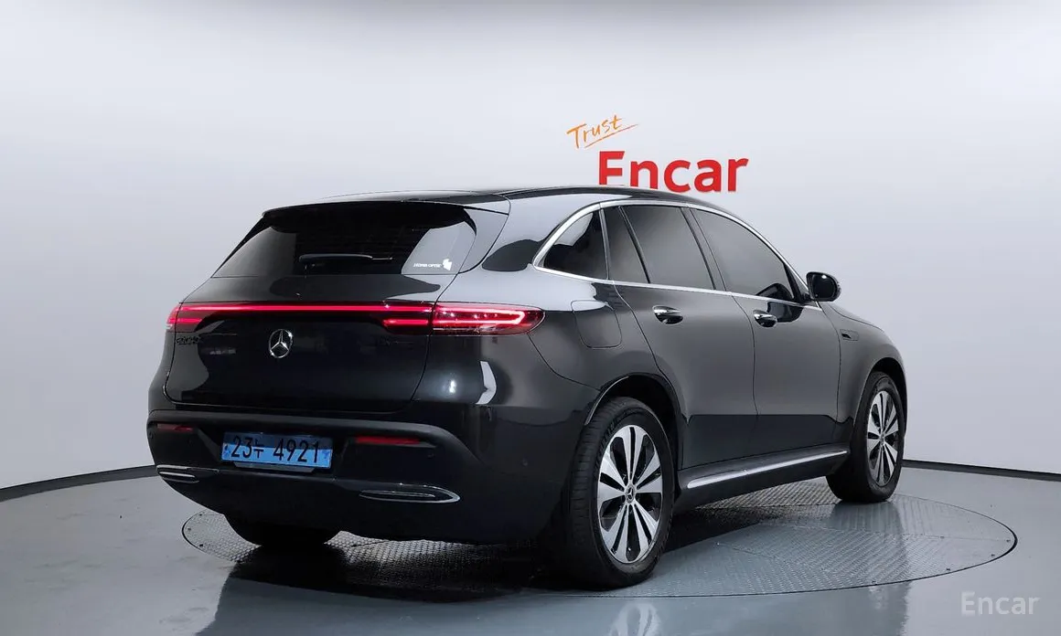 Фото 2 - Mercedes-Benz EQC