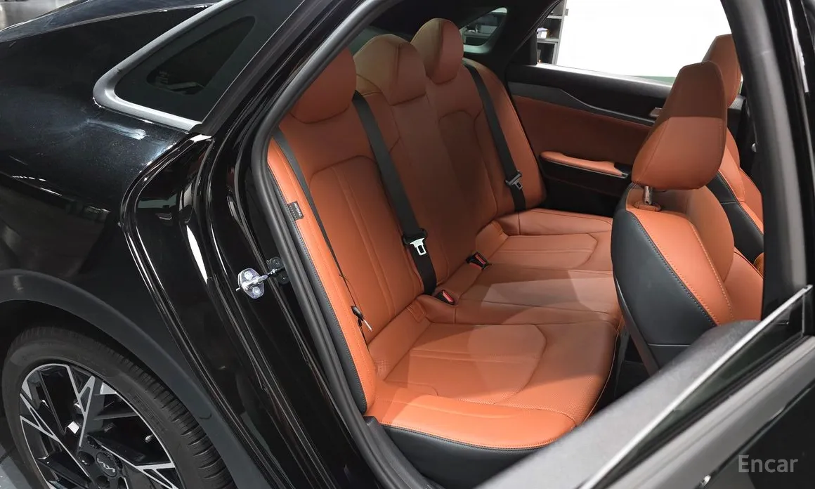 Фото 11 - Kia K5