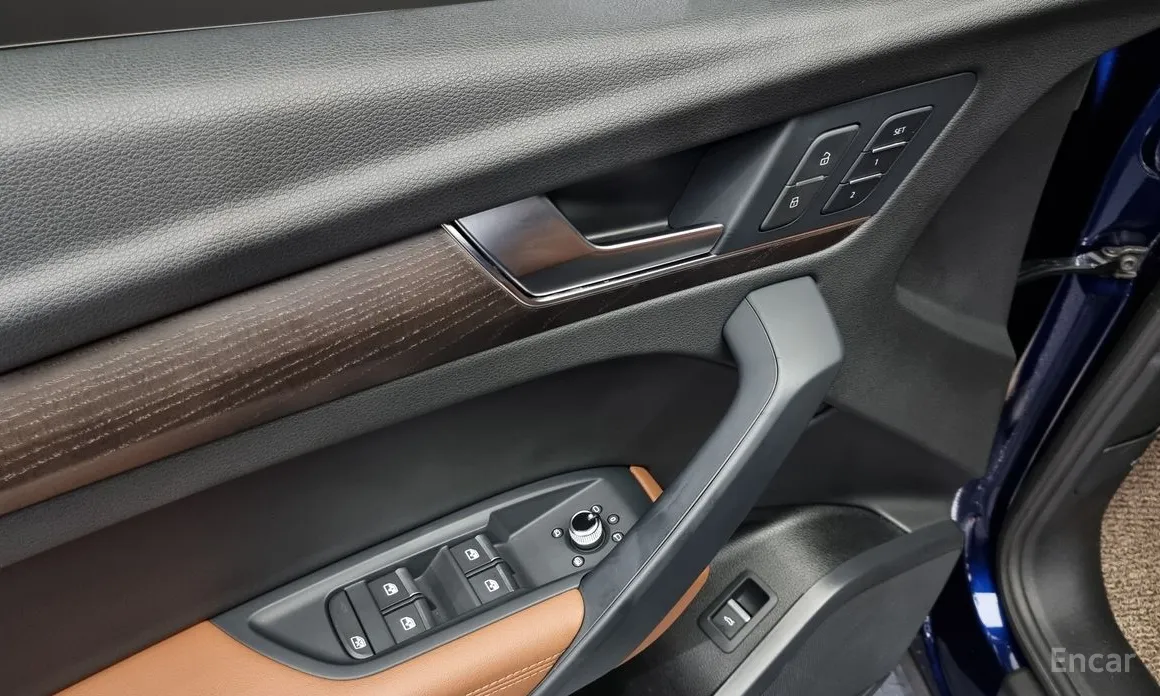 Фото 18 - Audi Q5