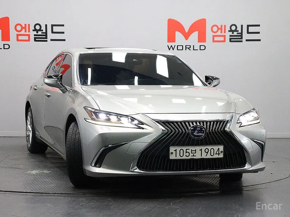 Фото 2 - Lexus ES