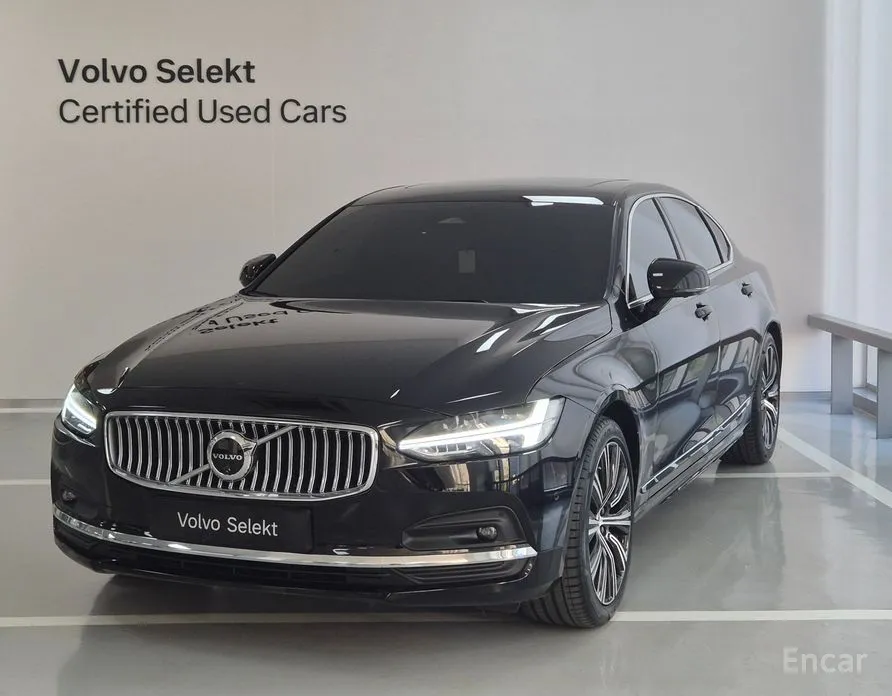 Фото 1 - Volvo S90