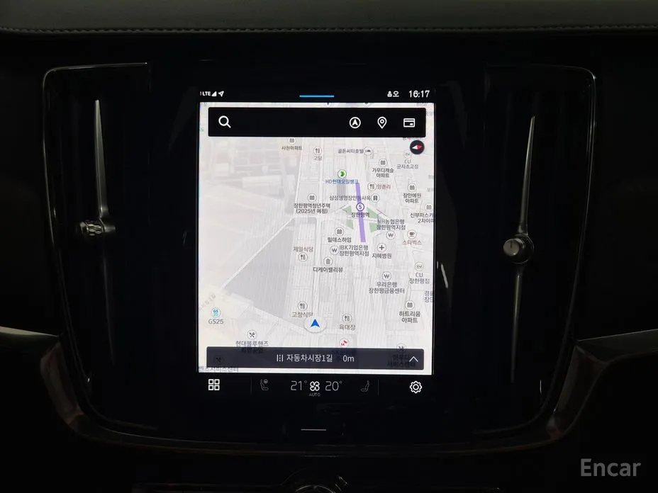 Фото 15 - Volvo S90