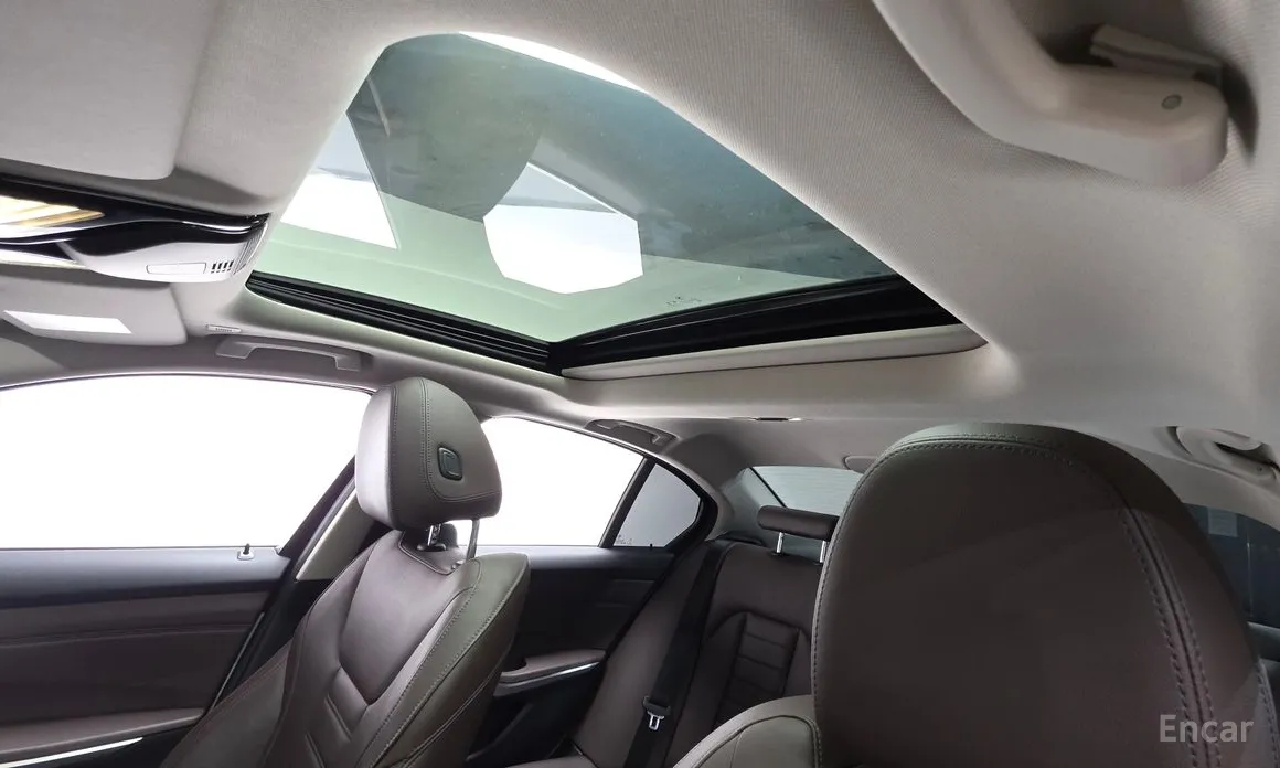 Фото 17 - BMW 3 Series