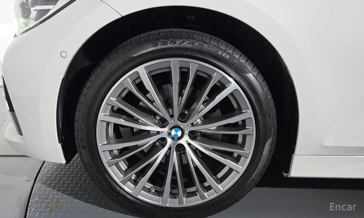 Фото 5 - BMW 3 Series