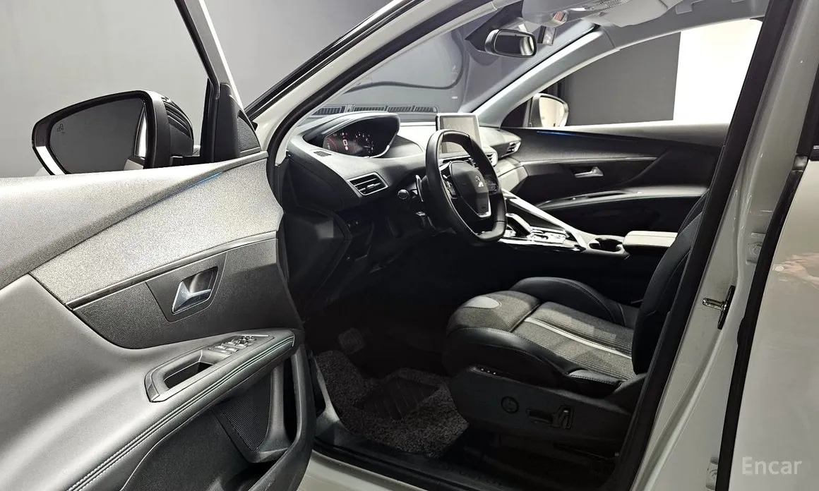 Фото 12 - Peugeot 3008