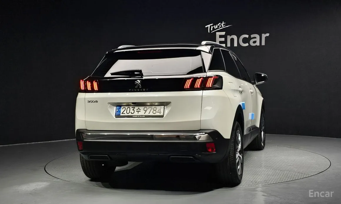 Фото 4 - Peugeot 3008