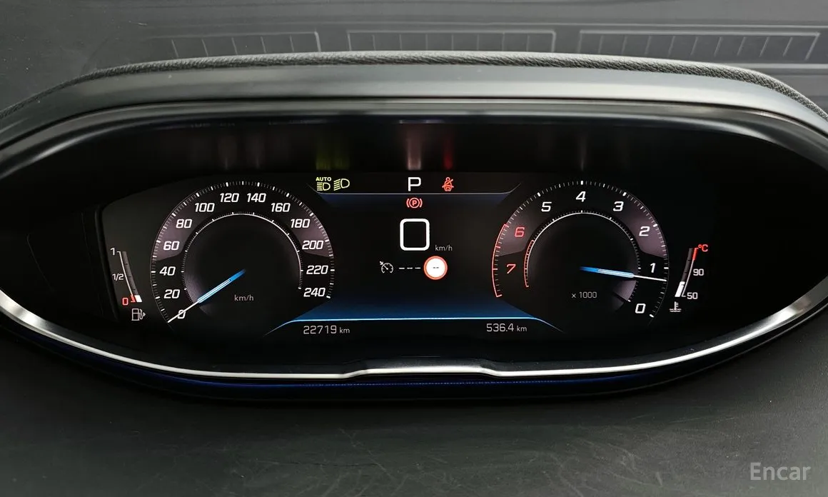 Фото 8 - Peugeot 3008