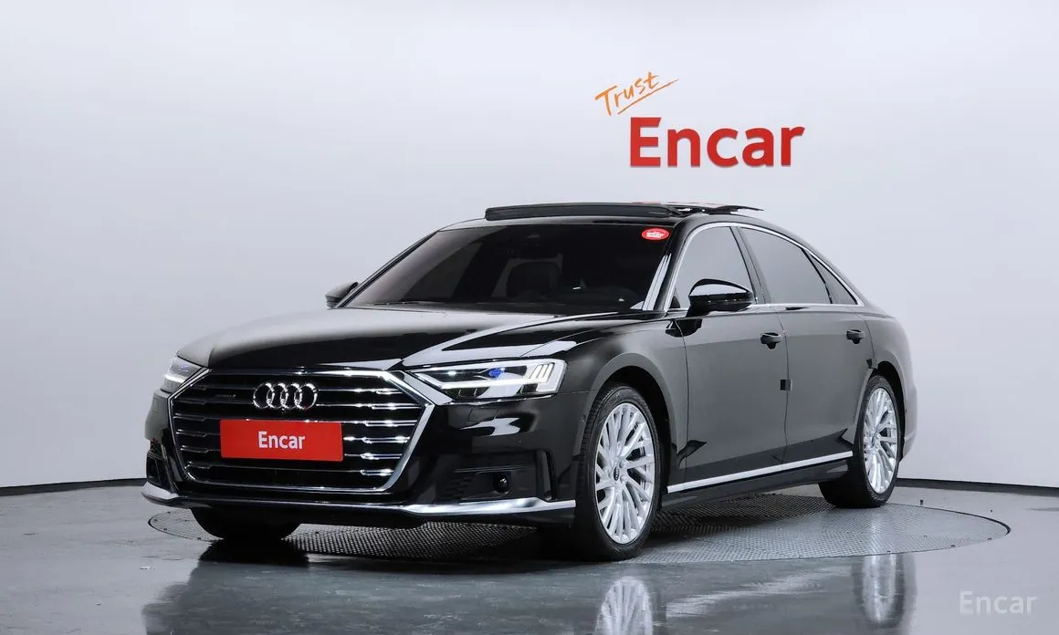 Фото 1 - Audi A8