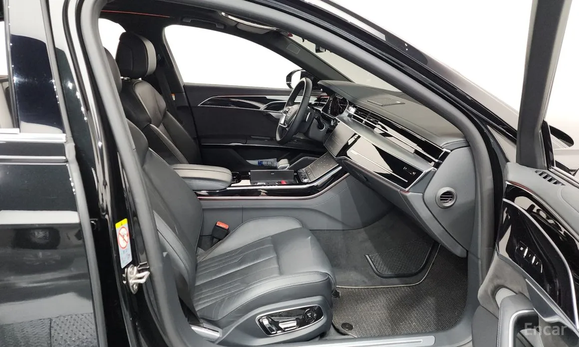 Фото 11 - Audi A8