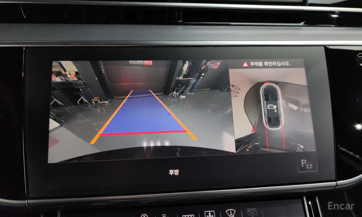 Фото 15 - Audi A8