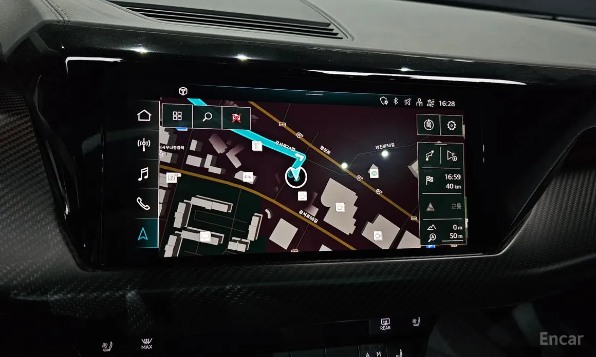 Фото 14 - Audi e-tron GT