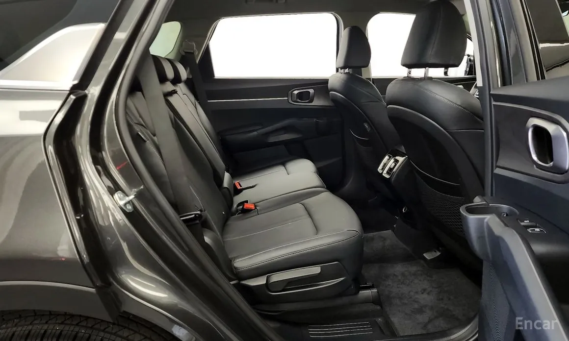 Фото 12 - Kia Sorento