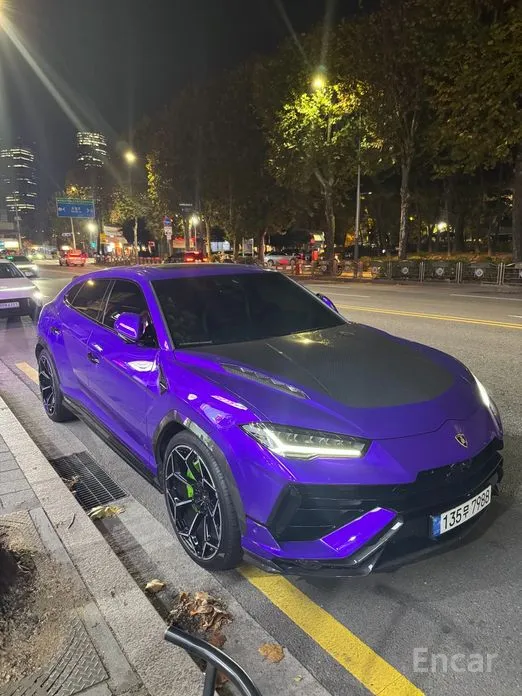 Фото 5 - Lamborghini Urus